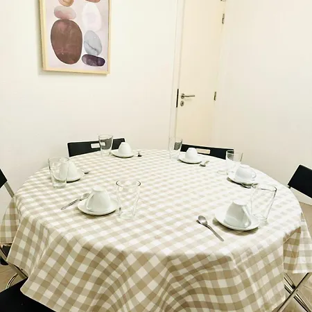 Amazing Space - 4 Bedroom *