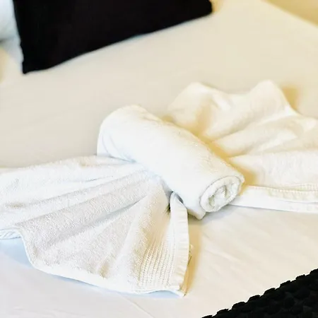 Amazing Space - 4 Bedroom Lägenhet