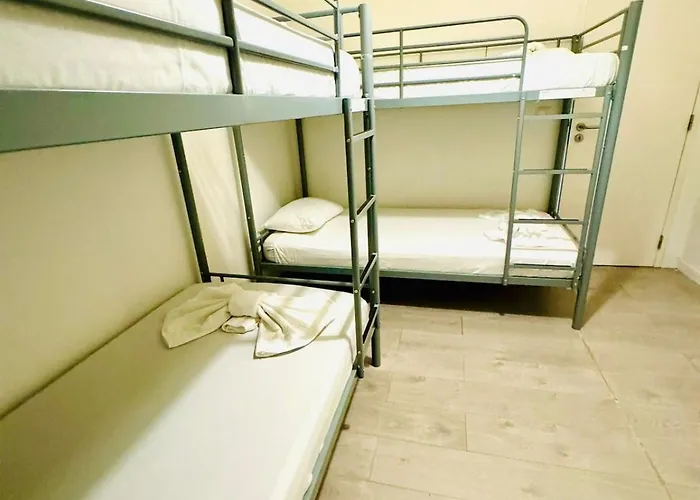 Amazing Space - 4 Bedroom 아파트